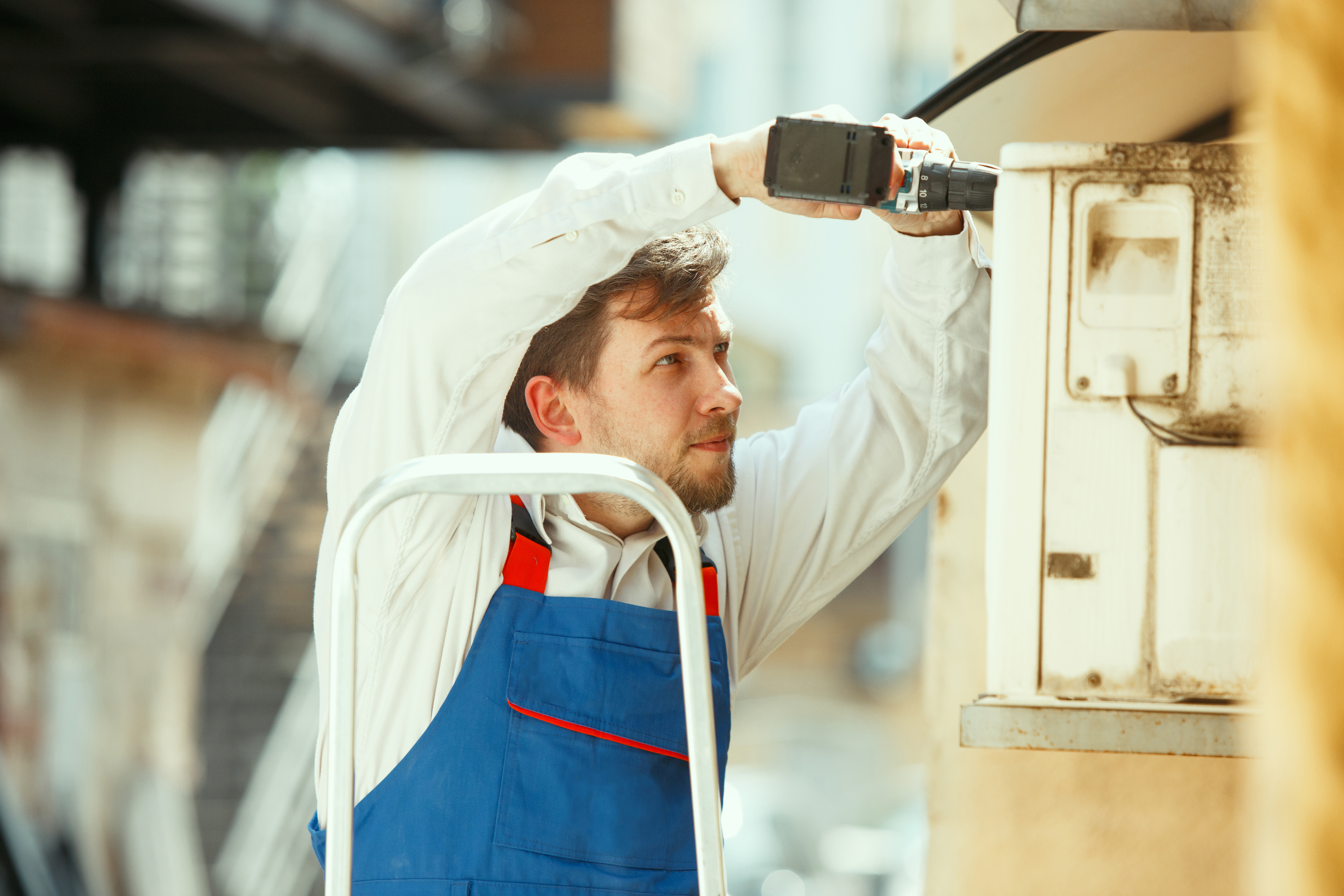 Foto van installateur sanitair en centrale verwarming 